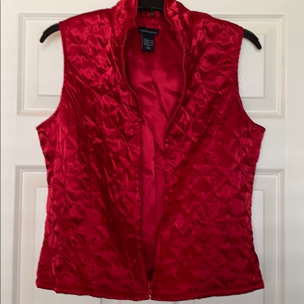 MODA INTERNATIONAL QUILTED RED SHINY VEST